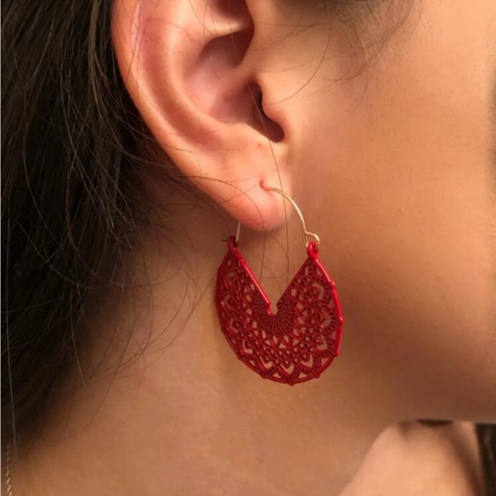 🌟2/$30🌟(Red) Boho hollow out earrings